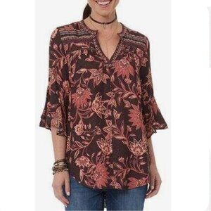 Democracy Eyelet Crochet Ruffle Bell Sleeve Floral Burgundy Top Blouse Sz Small